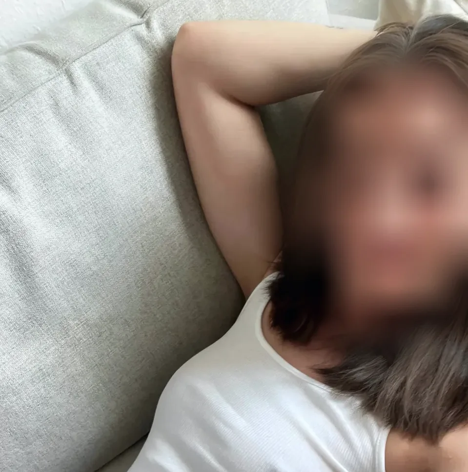 Kimberly, 27